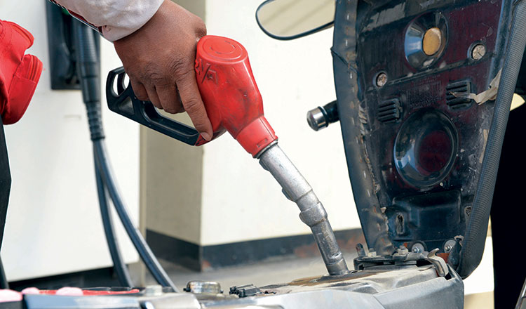 /2026/03/ministry-of-commerce-warns-against-fuel-stockpiling-amid-middle-east-conflict-52000-629574.htm